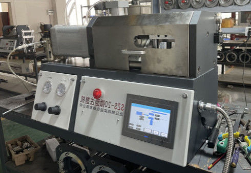 kaufen Einspritzungs-Kapazitäts-bearbeitet Mikrospritzen 160Mpa 30g Selbsttemperaturüberwachung maschinell online manufacture